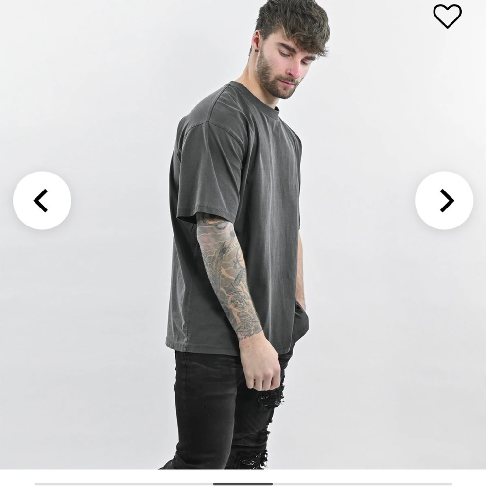 Destructive Oversized T-shirt in Washed Grey